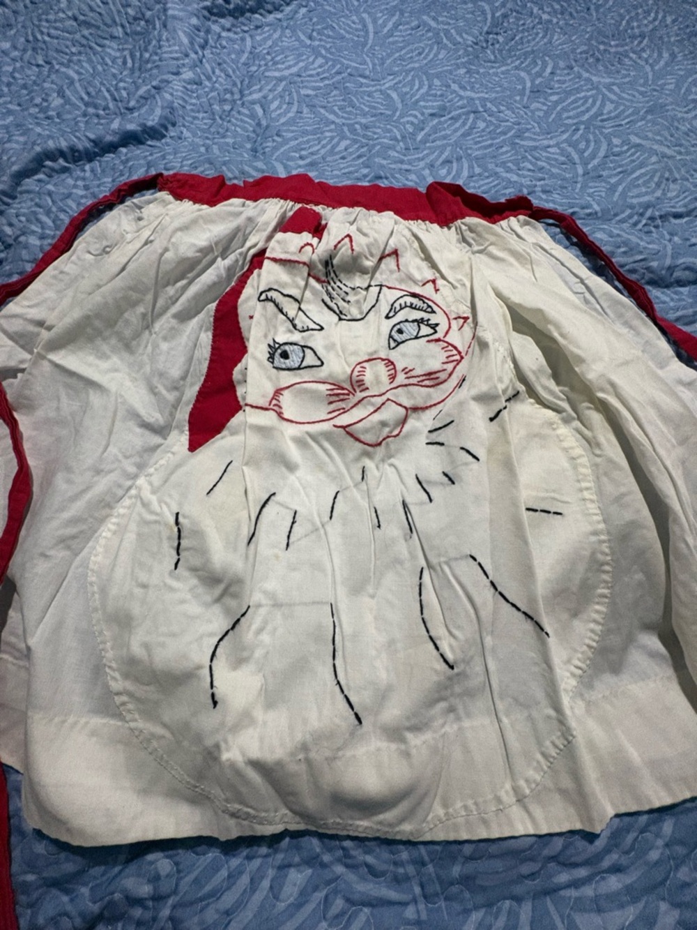 vintage Christmas Holiday Santa half waist apron. Embroidered